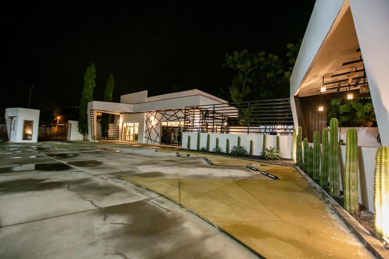 D' La Torre Hotel Managua Esterno foto